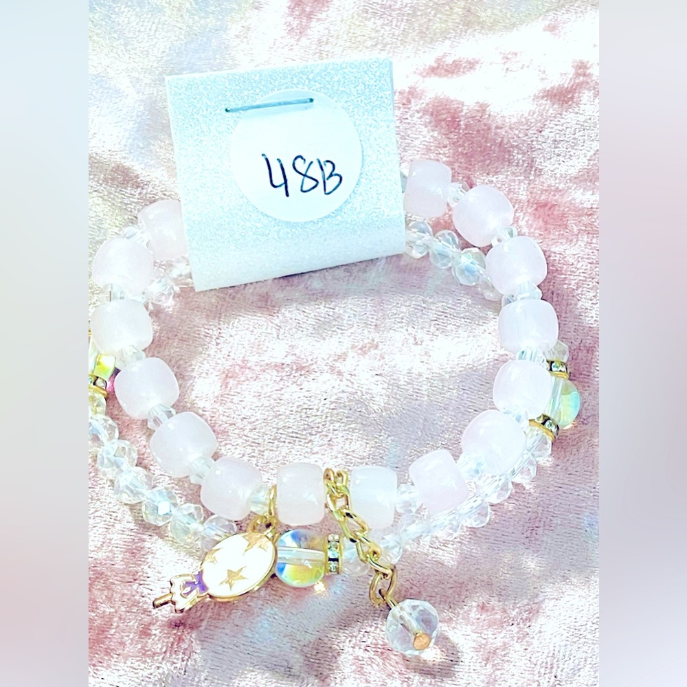 #48B Double Beaded Charm bracelet